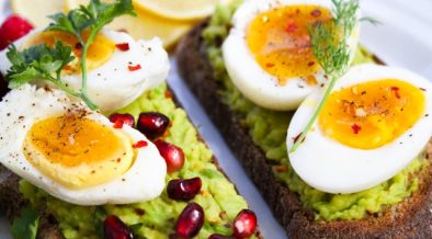 slice of eggs on cakes 793785