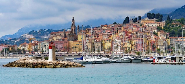 Menton Old Town Harbour Entrance Lighthouse 161098