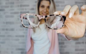 selective focus photography of pink and black framed 975668