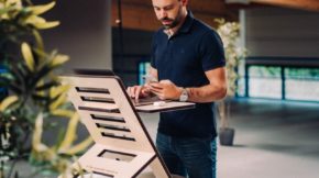 Pexels Standsome Worklifestyle 5301856